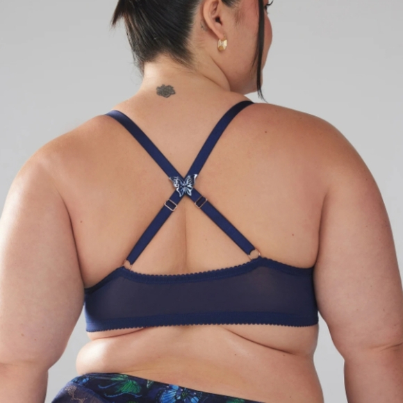 NWT Savage Fenty Butterfly Lace Bralette Size L - Picture 8 of 11